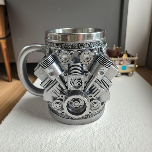 V8 engine resin decorative cup