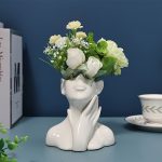 Character art ornaments, exquisite desktop bouquet decorations