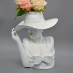 Simple Goddess Flower Arrangement Resin Ornament