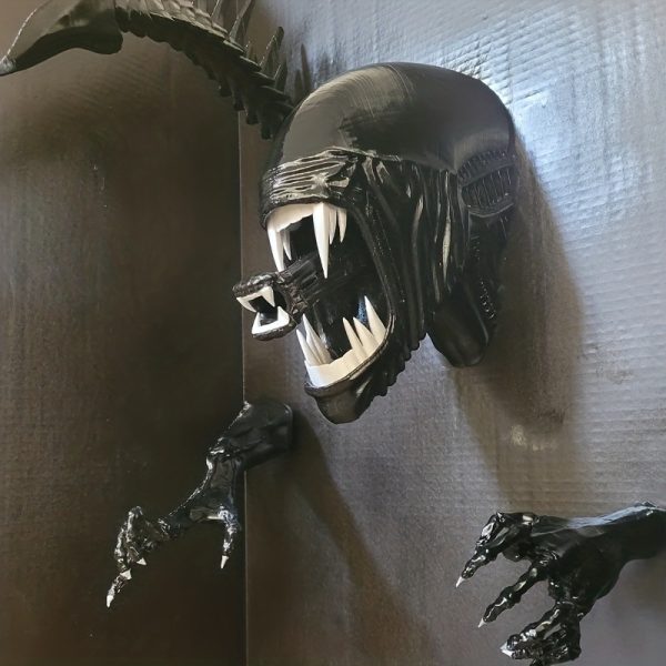 Alien demon monster decoration horror art statue